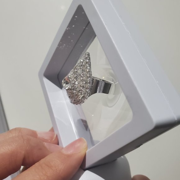 Chic Shiny Ring - Picture 3 of 4